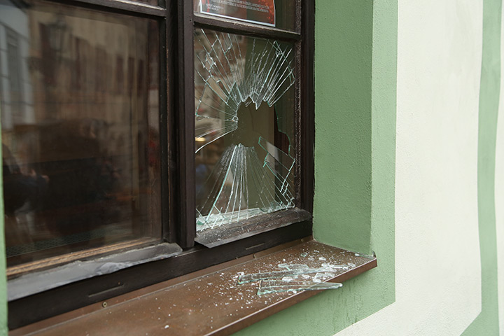 A2B Glass are able to board up broken windows while they are being repaired in East Sheen.